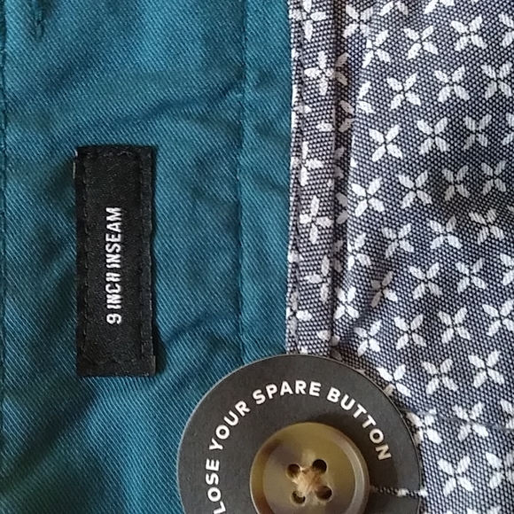 Bonobos flat front shorts, dark green, size 32 - Picture 4 of 5